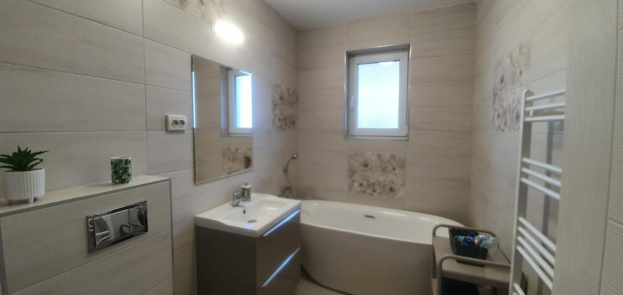 Viv Apartments 210 Floreşti Zewnętrze zdjęcie